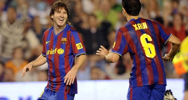 Messi va Xavi cung lap ky tich tai Champions League hinh anh