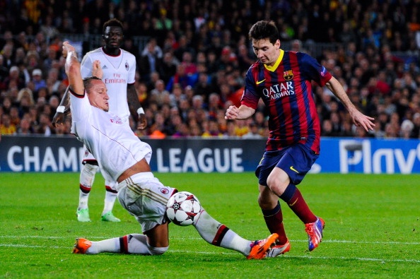 Messi lap cu dup, Barca de dang de bep Milan hinh anh