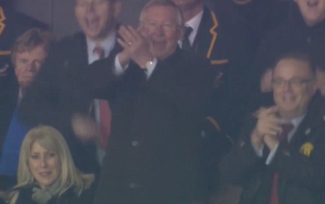 MU ha Arsenal, Sir Alex cu nghi minh dang dan dat Quy do hinh anh