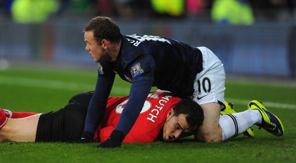 Moyes hai long voi quyet dinh cua trong tai vu Rooney hinh anh