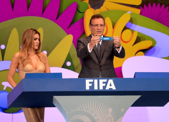 Lo bang chung FIFA gian lan trong le boc tham World Cup hinh anh