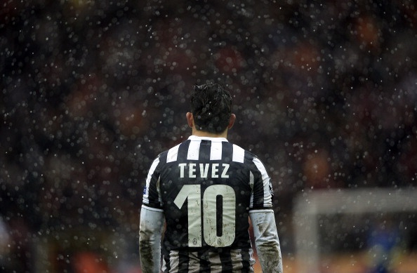 Toan canh Juve bi bien thanh khan gia Champions League hinh anh