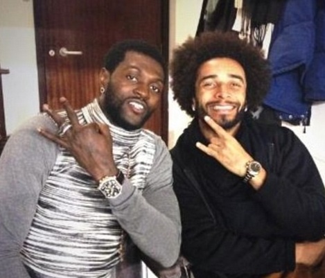 Adebayor va Ekotto an mung choc tuc Villas-Boas hinh anh