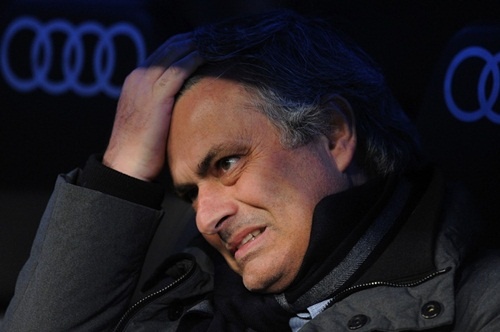 Diem tin 18/12: Mourinho chong lenh Abramovich? hinh anh