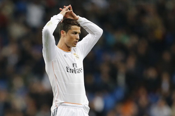 Real thang nhe trong ngay Ronaldo thi dau vo duyen hinh anh