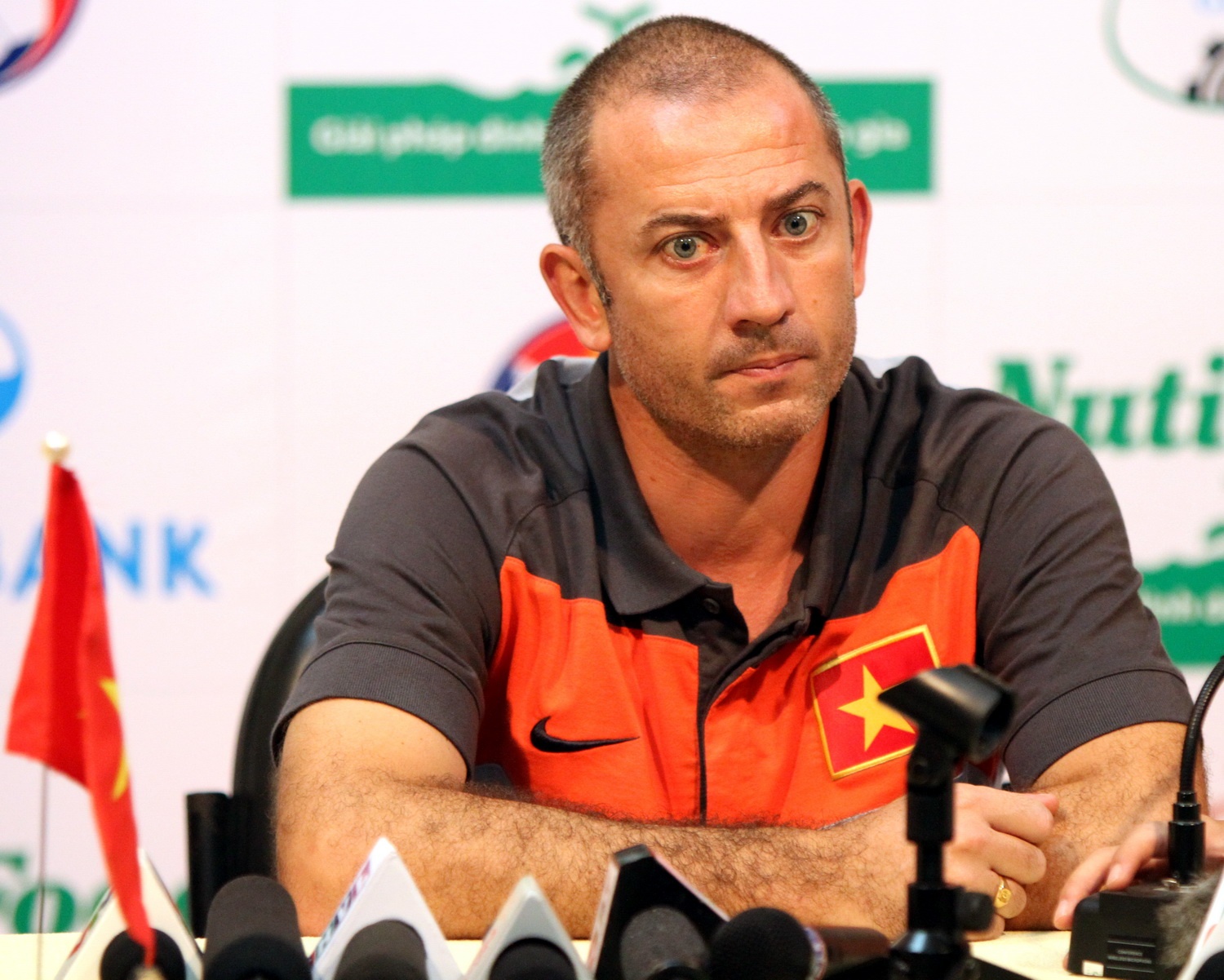 U19 Viet Nam toan thua ca 3 tran, HLV Graechen noi gi? hinh anh