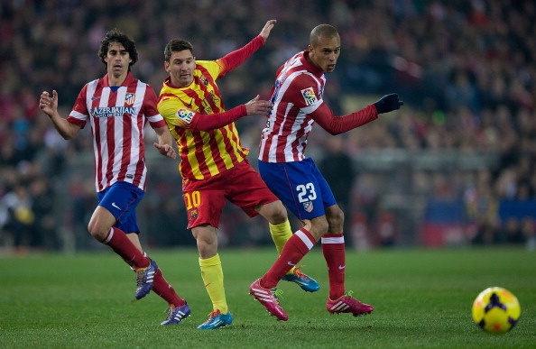 Barca vo dich luot di sau tran hoa tren san cua Atletico hinh anh