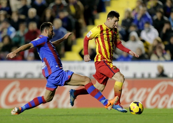 Levante - Barca: Messi va dong doi quyet sua sai hinh anh