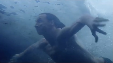 Ibra san huou sung tam, lan duoi lop bang day hinh anh