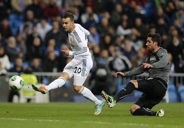 Real chat vat danh bai Espanyol nho kep phu hinh anh