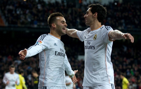 De bep Villarreal 4-2, Real lan thu 2 len dinh La Liga hinh anh