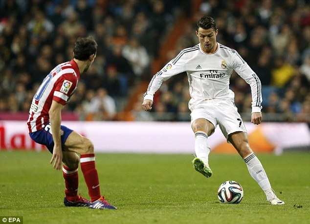 Atletico Madrid - Real Madrid: Cho Ronaldo tung don hinh anh