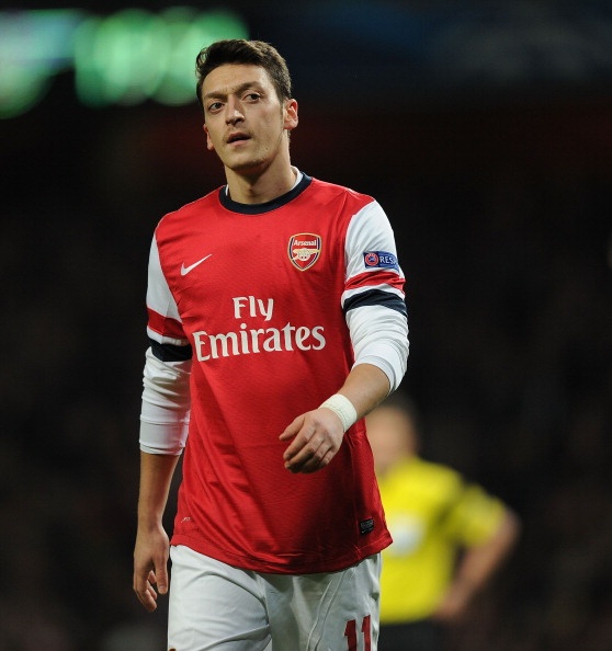 Cham diem Arsenal 0-2 Bayern: Oezil nhan diem 1 hinh anh