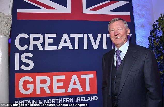 Sir Alex keu goi M.U cho Moyes them thoi gian hinh anh