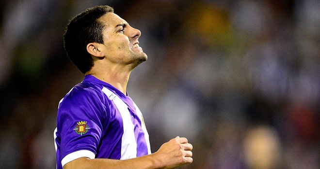 Cu sut sat xa ngang cua Oscar hinh anh