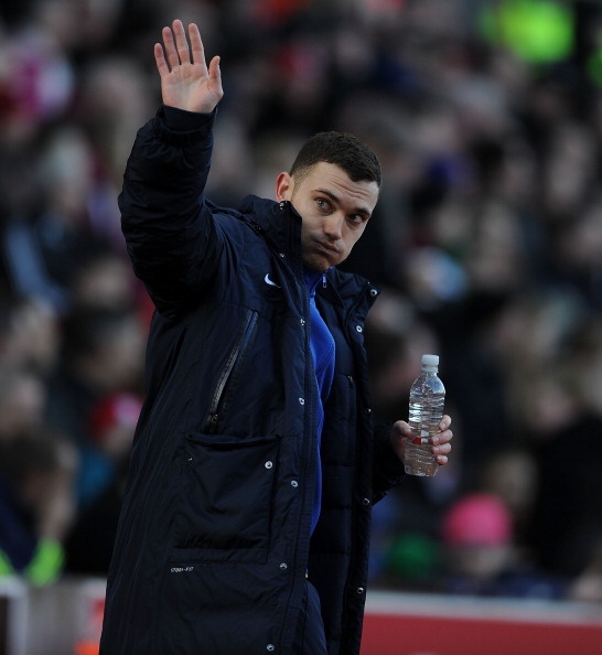 M.U lai muon 'cuop' thu quan cua Arsenal hinh anh