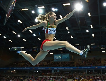 Nhung hinh anh an tuong ve giai dien kinh trong nha the gioi hinh anh