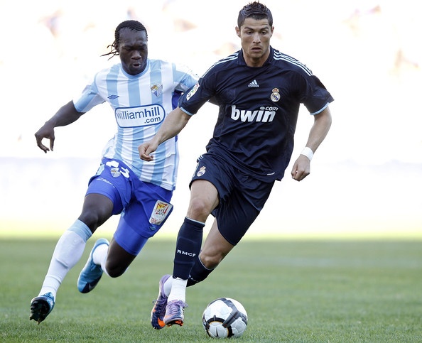 Malaga - Real: Chu nha quy goi truoc Ronaldo hinh anh
