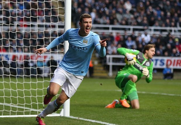 Man City cam Dzeko gia nhap Arsenal, Tottenham hinh anh
