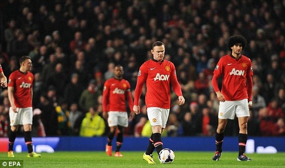 M.U 0-3 Man City: Dzeko khien Quy do thua mat mat hinh anh