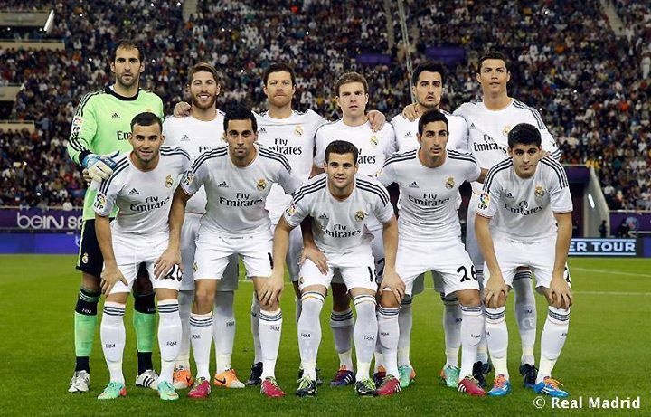 Tạp chí Forbes định giá thương hiệu của Real Madrid rơi vào tầm 3,3 tỷ bảng, cao nhất làng bóng đá thế giới. Bởi vậy chẳng ngạc nhiên khi Los Blancos có mặt trong top 5 đội bóng nợ nhiều nhất. Khoản nợ của “Nhà trắng” đều xuất phát từ các phi vụ chuyển nhượng bom tấn.