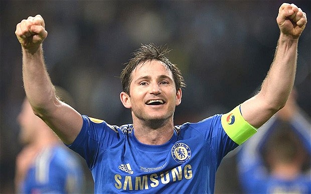 Lampard là cầu thủ đáng giá từng xu của Chelsea sau khi CLB này bỏ ra 11 triệu bảng để đưa anh về từ West Ham. 13 năm khoác áo The Blues, phong độ của tiền vệ người Anh vẫn chưa hề có dấu hiệu sa sút, ngược lại nó càng có dấu hiệu bùng phát mạnh. Ngoài 13 danh hiệu lớn nhỏ có được cùng Chelsea, Lampard còn là chân sút vĩ đại nhất lịch sử CLB này với 201 pha lập công sau 641 trận.