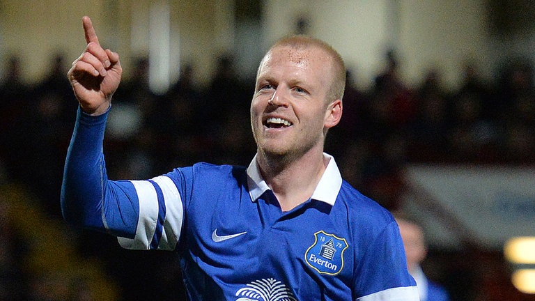 Naismith là người chơi nổi bật nhất trong chuyến làm khách trên sân của Fulham. Ngoài bàn ấn định tỷ số 3-1 cho Everton, tiền vệ 27 tuổi Scotland còn có 3 lần mở ra cơ hội cho các đội lập công. Rất tiếc Lukaku và Baines không chuyển hóa chúng thành bàn thắng.