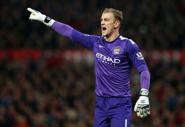 Joe Hart là một trong số ít cầu thủ còn sót lại ở Man City sau khi ông chủ Sheikh Mansour mua lại CLB. Dẫu nhận được khoản lương hậu hĩnh từ các ông chủ Ảrập, nhưng những đóng góp của thủ thành người Anh cho Man xanh là không nhiều.