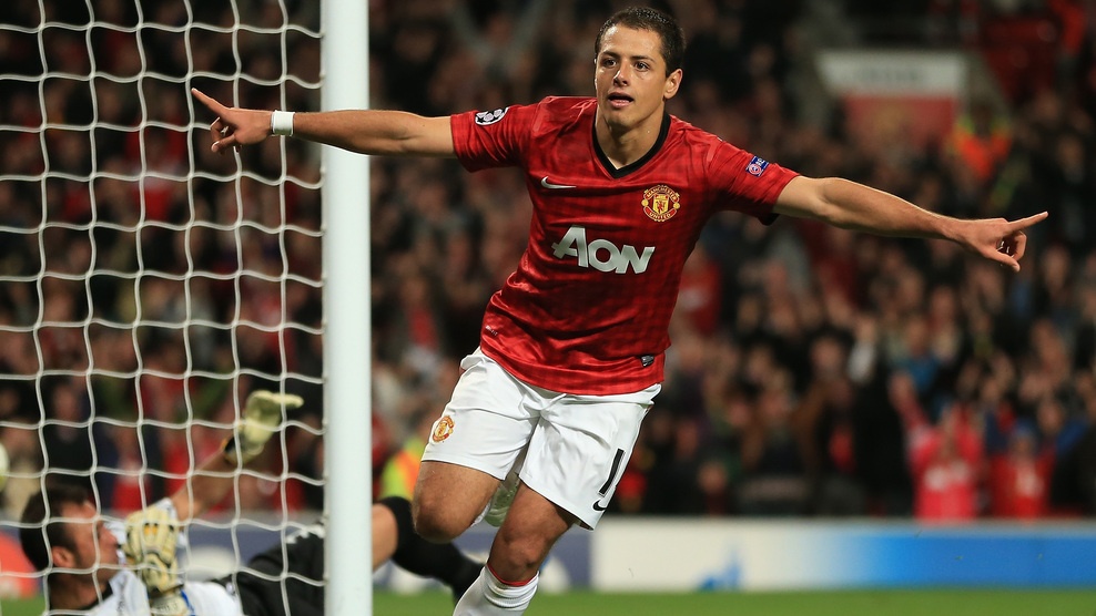 Ban nang ty so len 3-0 cua Chicharito hinh anh