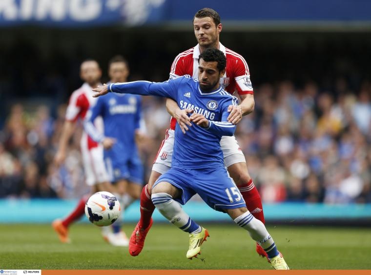 Salah được bình chọn là cầu thủ xuất sắc nhất trận Chelsea tiếp Stoke City. Cựu ngôi sao của Basel chơi đầy thuyết phục khi ghi 1 bàn sau 2 pha dứt điểm, chuyền chính xác 88%, tắc bóng thành công 3 lần. 