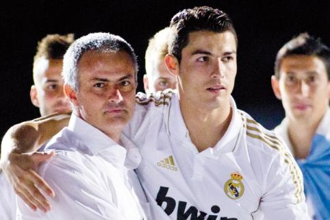 Chieu nay, cho Mourinho gap lai CR7 o ban ket Cup chau Au hinh anh