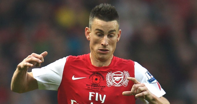 Koscielny đôi khi mắc những lỗi nghiêm trọng khiến Arsenal phải trả giá đắt. Nhưng công bằng mà nói tuyển thủ Pháp đã kết hợp với Mertesacker để tạo ra một trong những cặp trung vệ chắc chắn nhất Premier League mùa này.