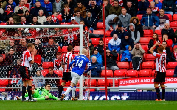 Everton ha Sunderland nho pha dot den cua cuu sao M.U hinh anh