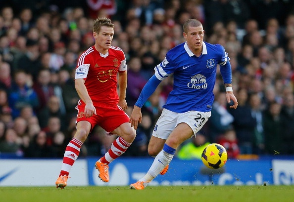 Liverpool quyet bien sao Everton thanh Judas voi gia ky luc hinh anh