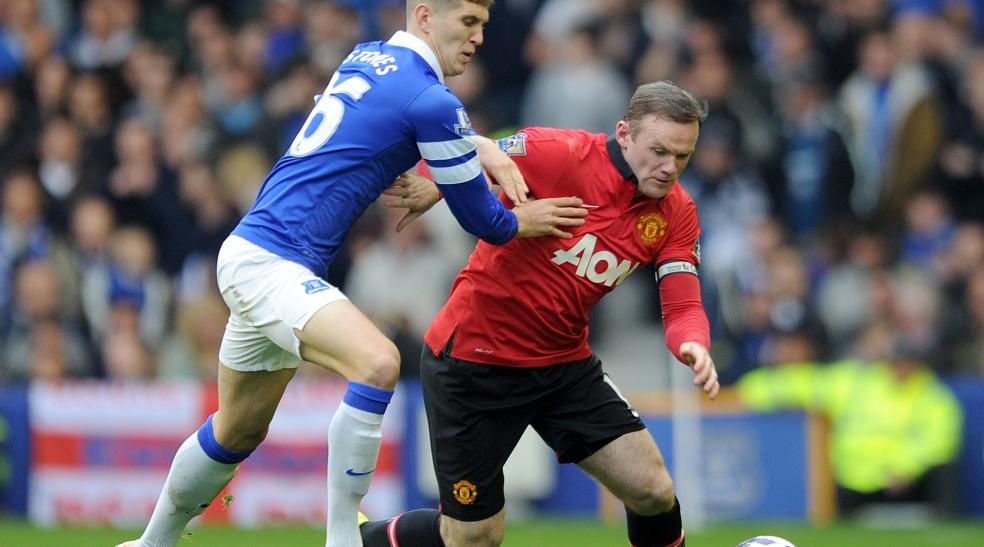 Không chỉ Coleman, Stones cũng có một ngày thi đấu thuyết phục trong cuộc tiếp đón M.U. Cầu thủ trẻ 19 tuổi người Anh có 7 lần cắt bóng thành công, tranh chấp bóng bổng và tắc bóng cũng đều rất tốt. Bởi vậy chẳng ngạc nhiên khi Stones ngày càng nhận được sự quan tâm đặc biệt từ Chelsea và Arsenal.