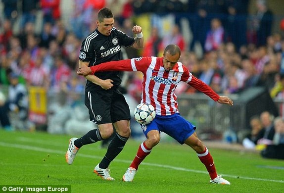 Atletico 0-0 Chelsea: Mourinho thot tim roi Madrid hinh anh