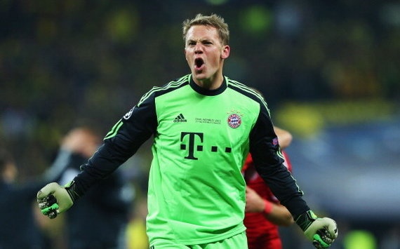 Giá của Neuer cao hơn rất nhiều so với tổng giá của Casillas (12) và Lopez (10) gộp lại. Đây không phải là điều gì quá khó hiểu, bởi người gác đền số 1 của Bayern mới được bình chọn là thủ môn xuất sắc nhất thế giới 2013.