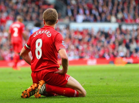 Gerrard đã mắc sai lầm nghiêm trọng trong trận gặp Chelsea. Ảnh: Getty Images.