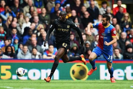 Yaya Toure đánh dấu sự trở lại sau 2 tuần dưỡng thương đầy thuyết phục. Cựu ngôi sao của Barca không chỉ tung ra pha kiến tạo để Dzeko mở tỷ số, mà anh còn trực tiếp ghi bàn tuyệt đẹp ấn định chiến thắng 2-0 cho Man xanh trước Crystal Palace.