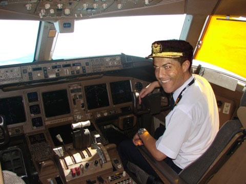 Anh vui co truong Ronaldo doi bom xuong Allianz Arena hinh anh