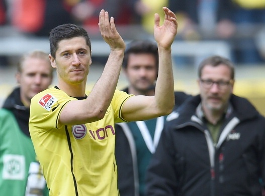 Lewandowski chia tay CDV Dortmund trong nuoc mat hinh anh