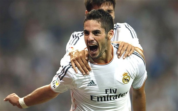 Isco được Real mua về hồi hè 2013 để thế chân vị trí của Mesut Oezil, người chuyển sang Arsenal. Cựu sao mai Malaga đã không làm người hâm mộ Real thất vọng khi anh chơi rất hay mỗi khi được bố trí ra sân. Ngoài khả năng kiểm soát bóng cực tốt, Isco còn được đánh giá cao ở những pha kiến tạo và dứt điểm từ tuyến 2.