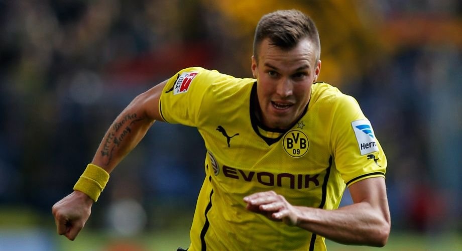Việc Lukasz Piszczek không thể thi đấu do chấn thương đã tạo điều kiện để Grosskreutz ghi điểm trong mắt HLV Jurgen Klopp. Grosskreutz là mẫu cầu thủ có khả năng công thủ toàn diện. Hậu vệ người Đức đóng góp 1 bàn thắng vào thành tích chung của Dortmund.