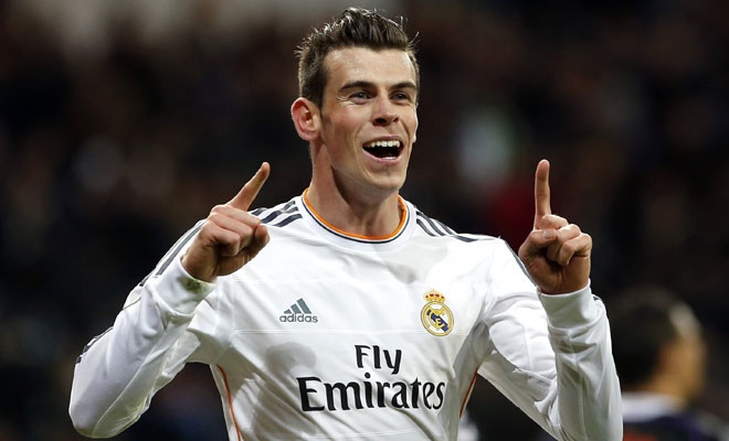 Real đã bỏ ra 100 triệu euro để mua Bale từ Tottenham hồi hè năm ngoái. Ngay ở mùa giải đầu tiên, siêu sao người xứ Wales đã chứng tỏ giá trị với 14 bàn thắng và 12 pha kiến tạo, giúp Real so kè với Atletico và Barca trong cuộc đua tới ngôi vô địch (không tính trận đá bù vòng 34 diễn ra đêm qua).