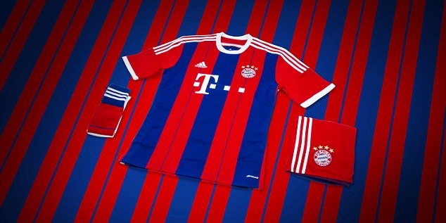 Video clip Bayern ra mat ao dau mua 2014/15 hinh anh