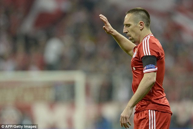 Phong độ của Ribery giảm mạnh so với mùa trước vì liên tục vật lộn với chấn thương. Tuy vậy, sau 38 lần xung trận, tuyển thủ Pháp vẫn gây dấu ấn với 16 bàn thắng, trong đó có 10 bàn/22 trận tại La Liga và 3 bàn/10 trận tại Champions League.