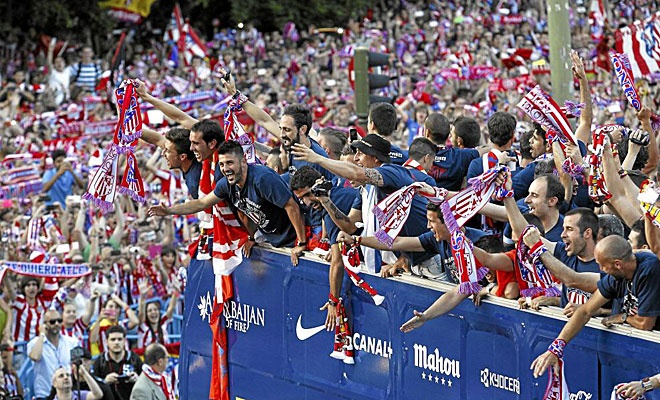 Bien nguoi do ra duong an mung chuc VD lich su cua Atletico hinh anh