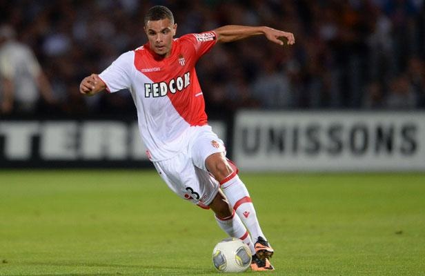 Kurzawa là một trong những ngôi sao lớn tại Ligue 1 mùa vừa qua. Khởi nghiệp là một tiền đạo, nên ngoài sức mạnh, anh còn dùng cả sự khôn khéo lẫn kỹ thuật cho nhiệm vụ phòng ngự. Sao mai 21 tuổi ghi 5 bàn và kiến tạo 3 lần sau 28 trận tại Ligue 1. Hiện Kurzawa được đánh giá là người thay thế xứng đáng Patrice Evra ở đội tuyển Pháp.