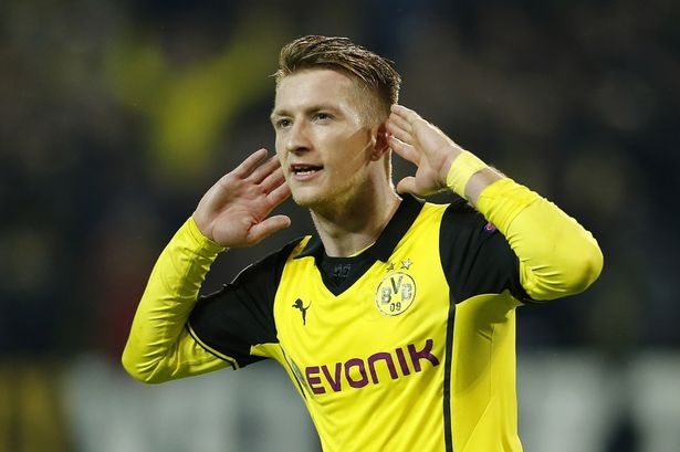 BLĐ Dortmund hẳn rất tiếc khi mất Robert Lewandowski vào tay Bayern. Song có lẽ Die Borussen thà để trung phong người Ba Lan ra đi còn hơn mất Marco Reus. Ngôi sao 24 tuổi người Đức là trung tâm sáng tạo của Dortmund. Reus ghi 23 bàn, kiến tạo 15 lần ở mọi giải đấu. Anh cũng hứa hẹn là chìa khóa đem lại thành công cho tuyển Đức tại VCK World Cup hè này.