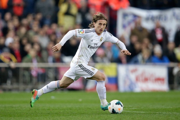 Modric là một trong số ít cầu thủ xuất sắc nhất của Real dưới triều đại Carlo Ancelotti. Tuyển thủ người Croatia chính là người gắn kết giữa hàng thủ với hàng tấn công. Tại giải năm nay, Modric có 1 pha kiến tạo, 20 lần mở ra cơ hội cho đồng đội lập công và tỷ lệ chuyền bóng chính xác đạt 92%.